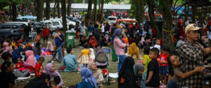 Ragam Cerita Warga di Tempat Wisata saat Cuti Bersama Idul Adha